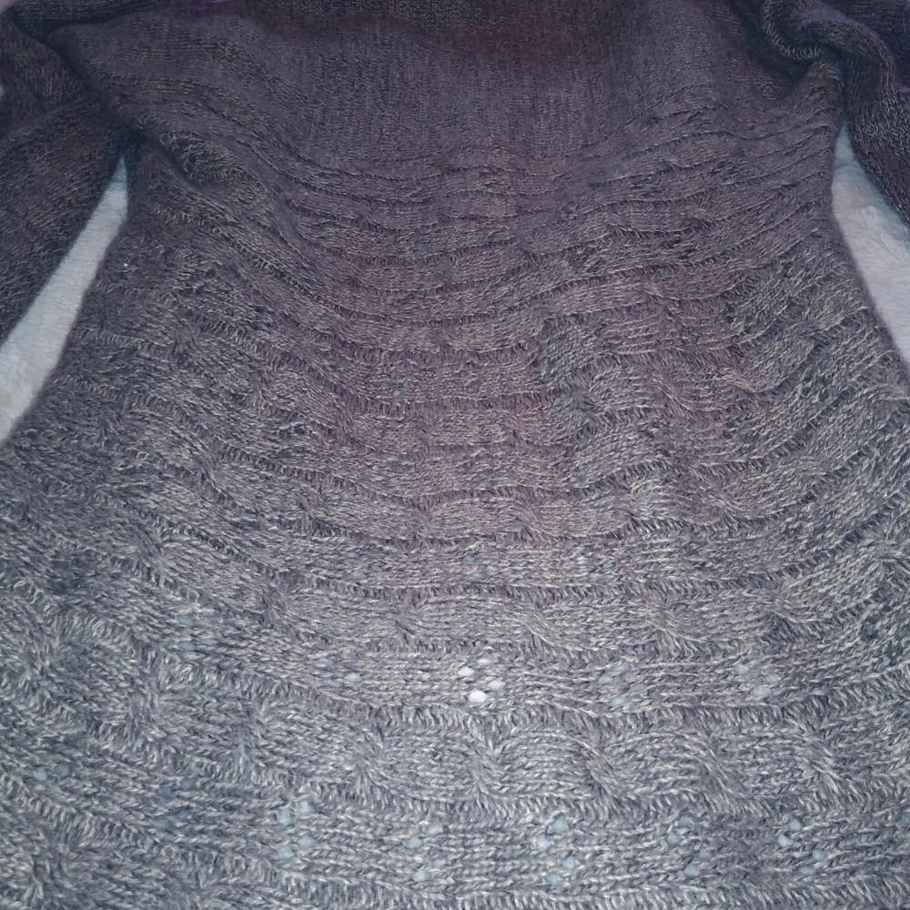 Sweater - Picture 3 of 3